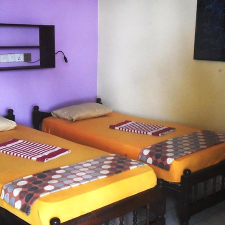 Time N Tide Beach Resort Hikkaduwa Exterior foto