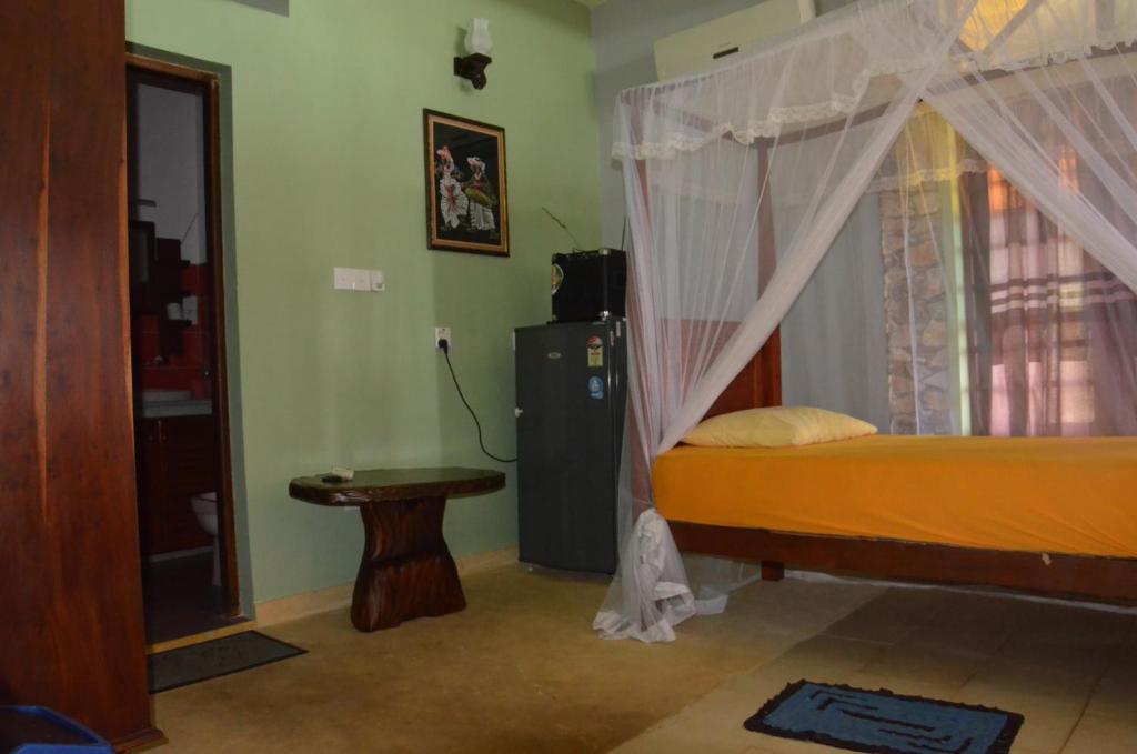 Time N Tide Beach Resort Hikkaduwa Quarto foto